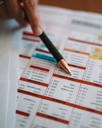 Behandlungsplan als Symbol für individuelle Strategien und strukturierte Gesundheitsbegleitung bei Gesundheit maßgeschneidert in Ludwigsstadt